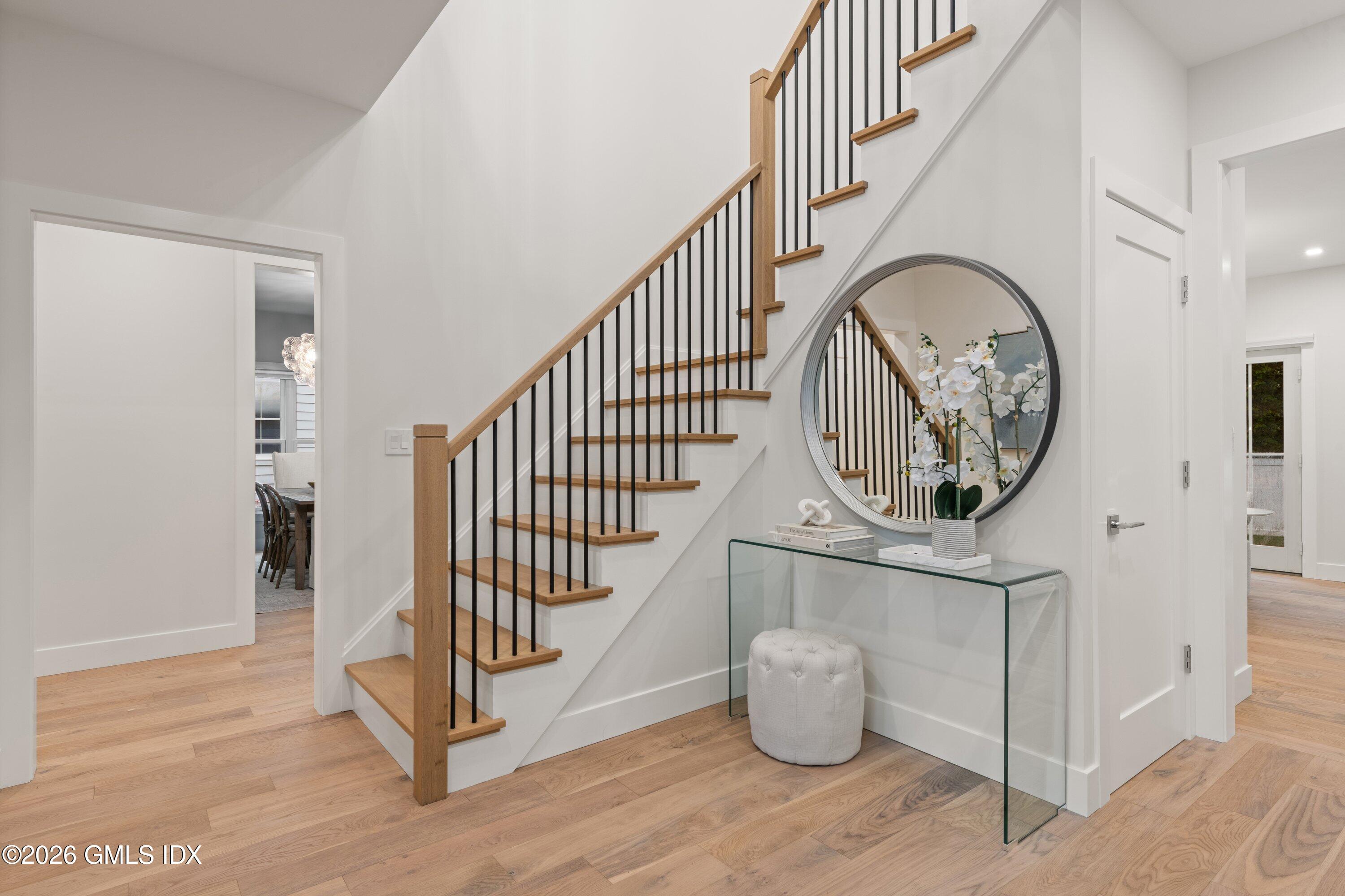 89 Indian Field Road Greenwich, CT 06830 - Photo 2 of 40 1.19 Entrance