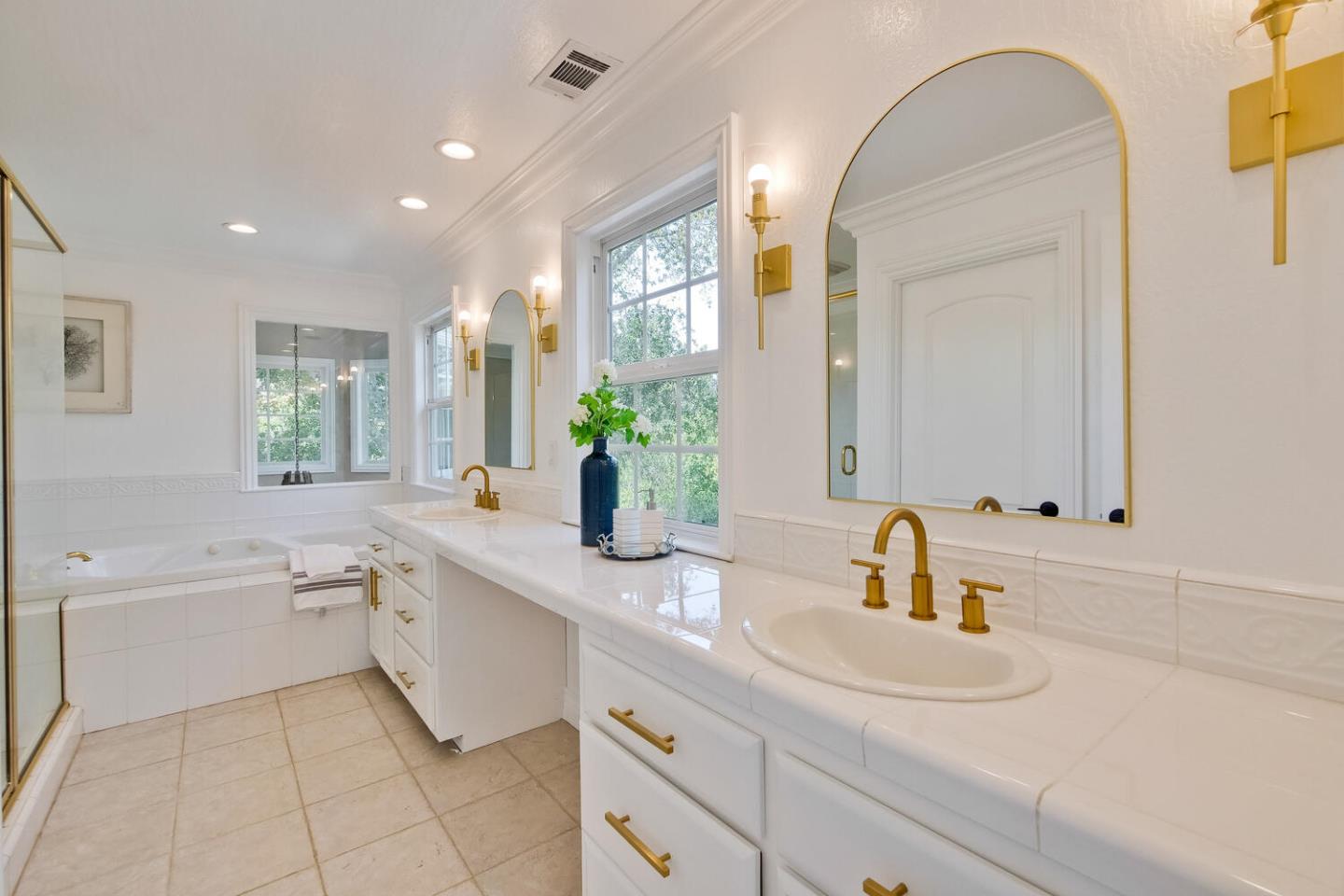 105 Terrace Road Walnut Creek, CA 94597 - Photo 27 of 47 a bathroom with a sink and a bathtub