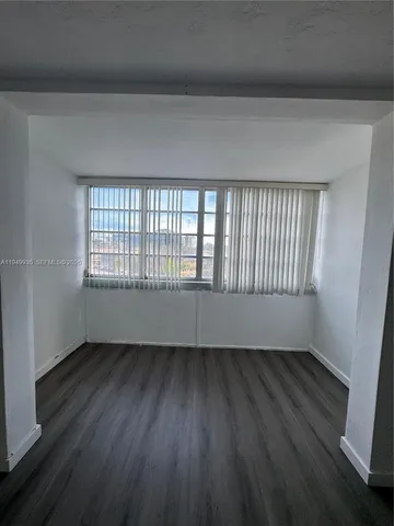 $1,650 | 1475 Northeast 125th Terrace, Unit 406A, North Miami, FL 33161