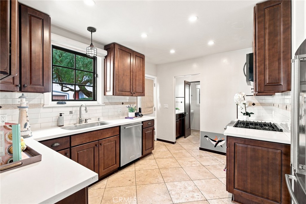 438 West Duarte Road Monrovia, CA 91016 - Photo 8 of 30 Gallery Image 8
