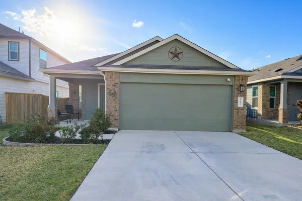 $1,500 | 349 Bronco Billy Drive, Jarrell, TX 76537