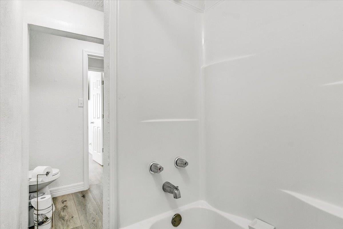 185 Weiss Bluff Road Vidor, TX 77662 - Photo 13 of 34 Gallery Image 13