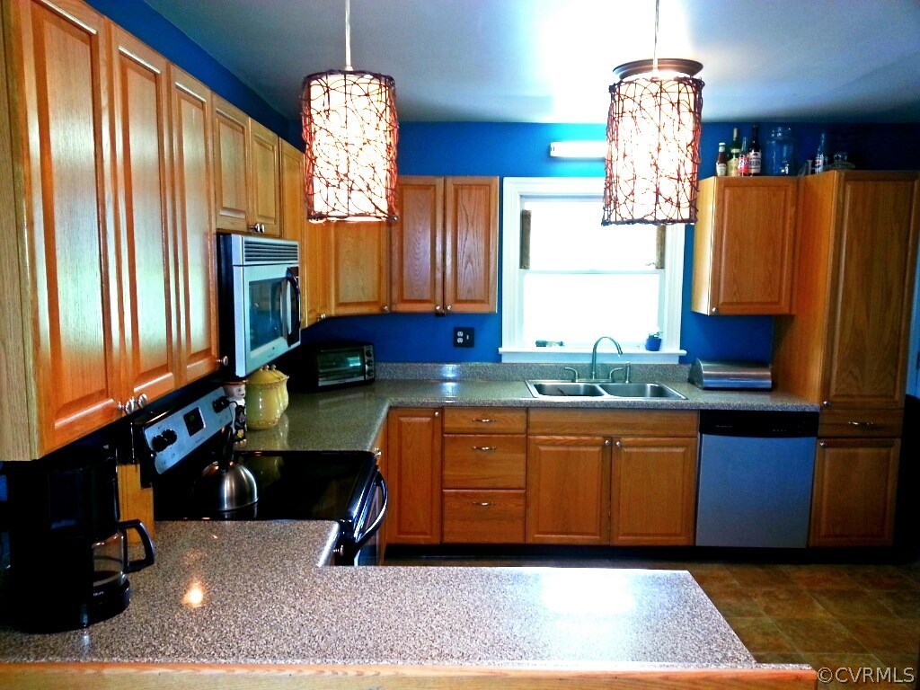 2360 Mosby Road Powhatan, VA 23139 - Photo 8 of 24 Gallery Image 8