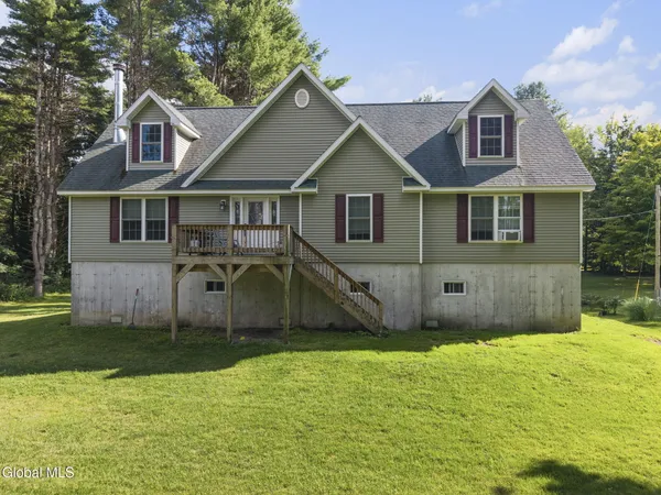 $334,900 | 150 Memory Lane, Esperance, NY 12066