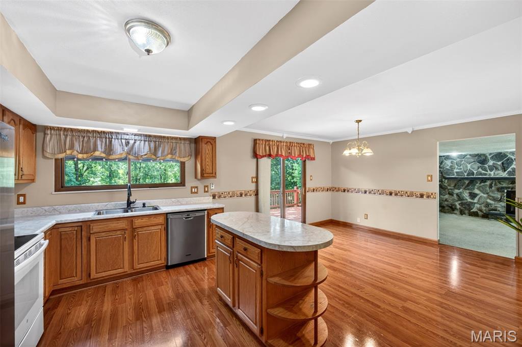 2034 Raintree Drive Imperial, MO 63052 - Photo 14 of 51