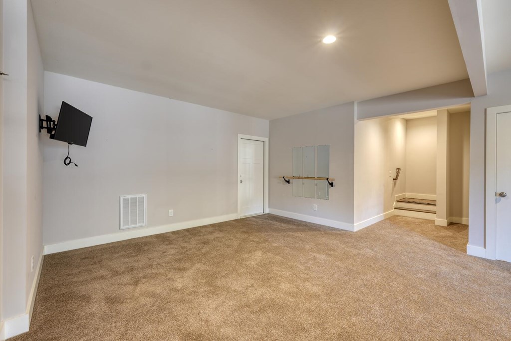 161 Loop Lane Blairsville, GA 30512 - Photo 28 of 67 an empty room with windows and closet