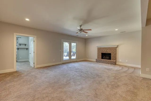 $929,900 | 161 Loop Lane, Blairsville, GA 30512