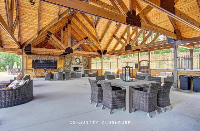 $929,900 | 161 Loop Lane, Blairsville, GA 30512