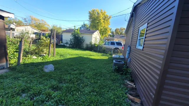 $2,250 | 149 Austin Avenue, Carpentersville, IL 60110