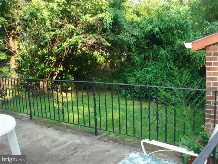 30 Baily Road Yeadon, PA 19050 - Photo 3 of 19 Back Yard