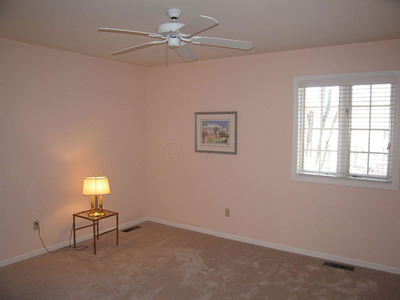 2594 Sandover Road Upper Arlington, OH 43220 - Photo 32 of 37 Gallery Image 32