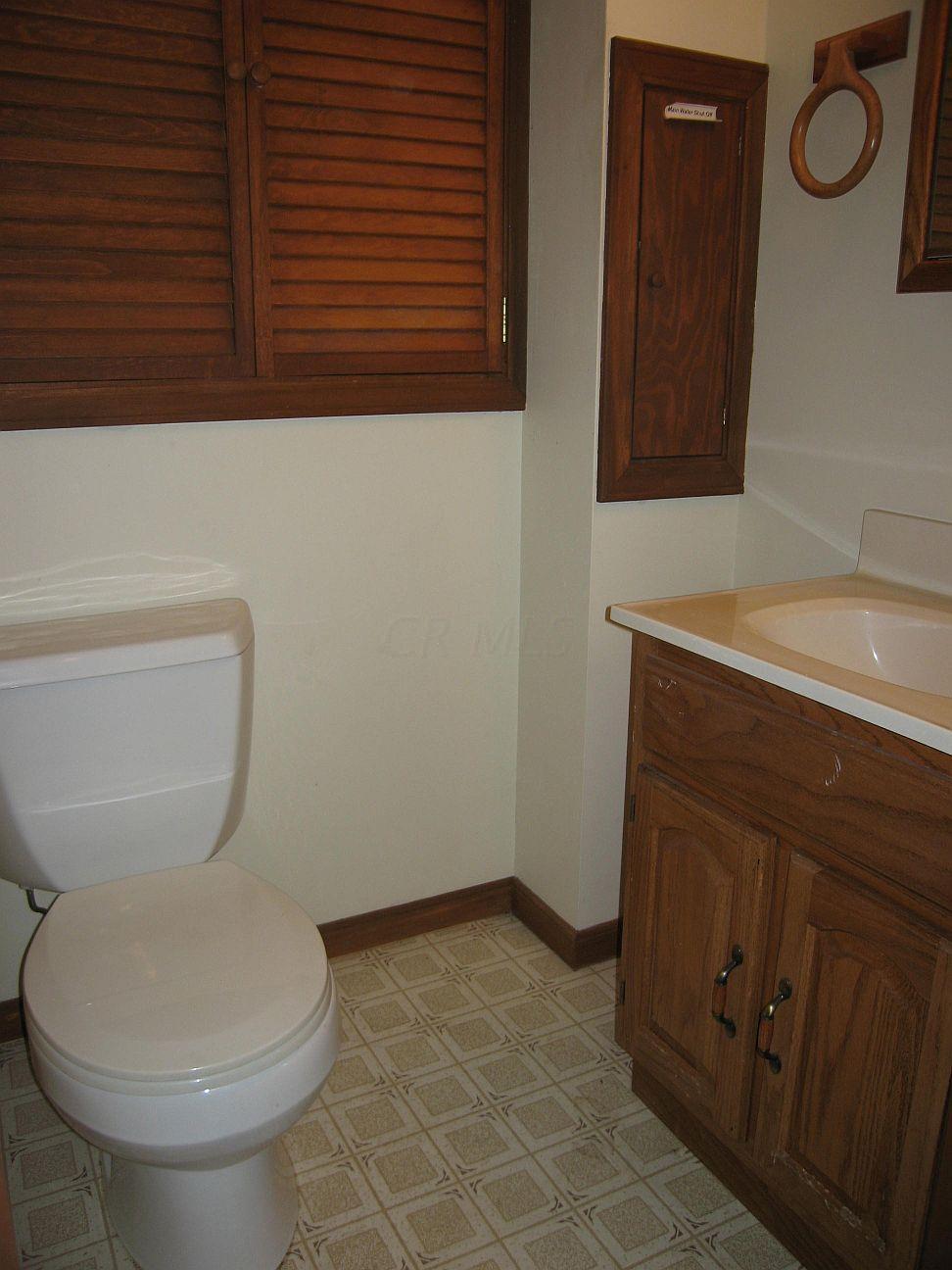 2594 Sandover Road Upper Arlington, OH 43220 - Photo 35 of 37 Gallery Image 35