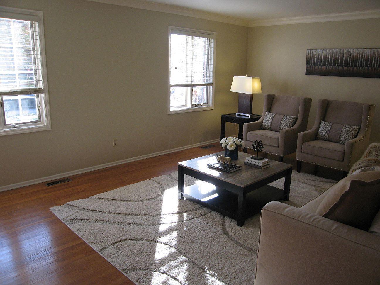 2594 Sandover Road Upper Arlington, OH 43220 - Photo 10 of 37 Gallery Image 10