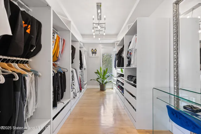 $1,799,000 | 153 Fine Boulevard | Todt Hill