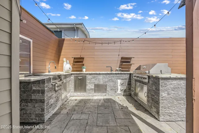 $1,799,000 | 153 Fine Boulevard | Todt Hill