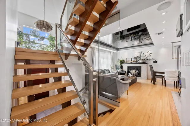 $1,799,000 | 153 Fine Boulevard | Todt Hill