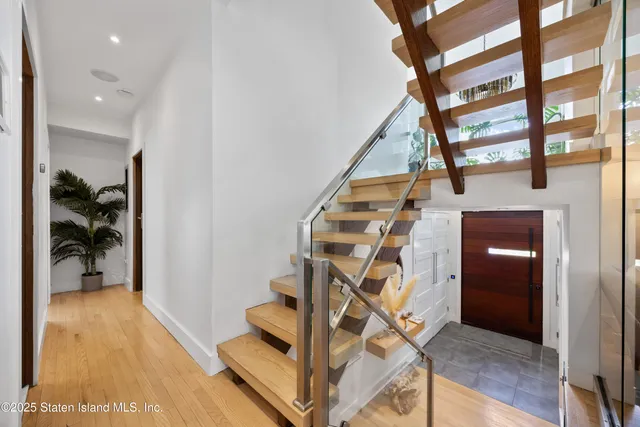 $1,799,000 | 153 Fine Boulevard | Todt Hill