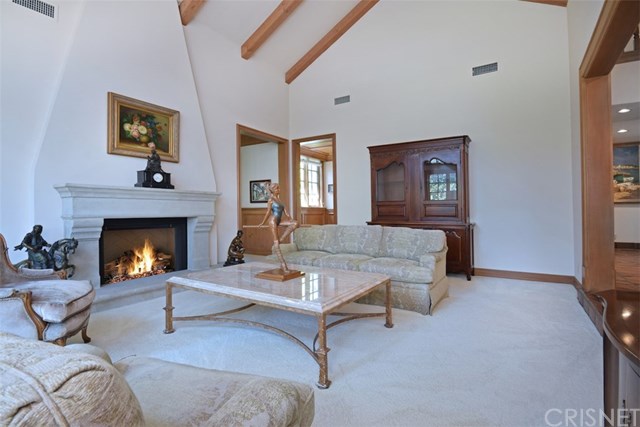 5225 Topeka Drive Tarzana, CA 91356 - Photo 11 of 43