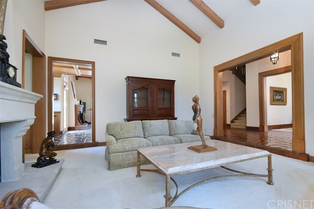 5225 Topeka Drive Tarzana, CA 91356 - Photo 12 of 43