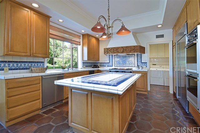 5225 Topeka Drive Tarzana, CA 91356 - Photo 27 of 43