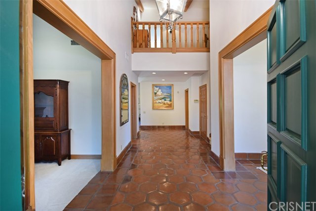 5225 Topeka Drive Tarzana, CA 91356 - Photo 8 of 43