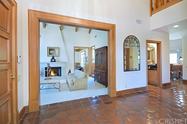 5225 Topeka Drive Tarzana, CA 91356 - Photo 9 of 43