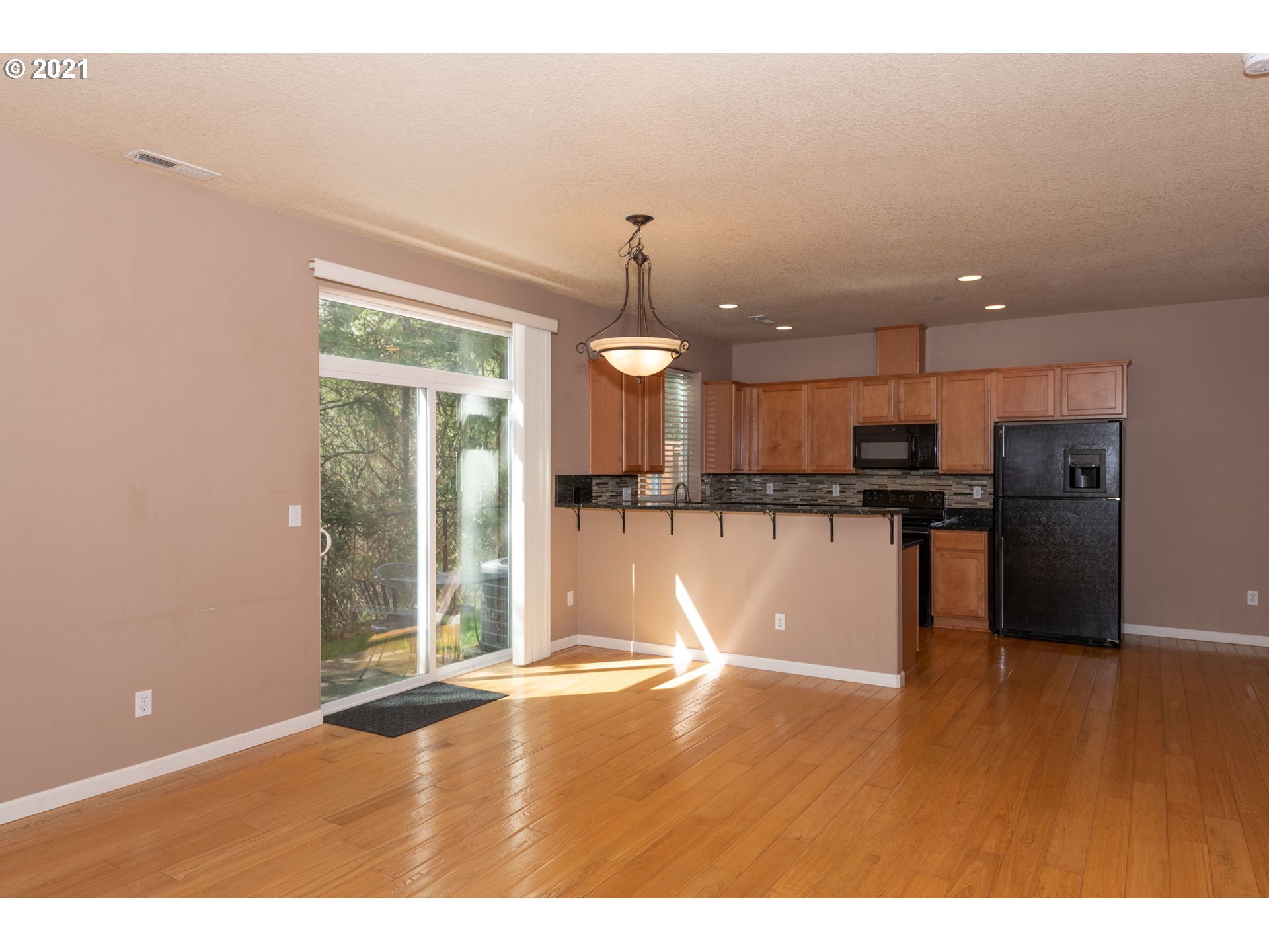 12845 Southwest Blue Bill Lane, Unit 101 Beaverton, OR 97007 - Photo 3 of 18