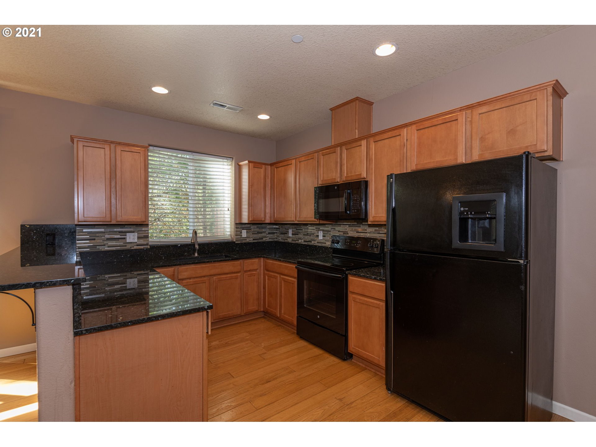 12845 Southwest Blue Bill Lane, Unit 101 Beaverton, OR 97007 - Photo 5 of 18