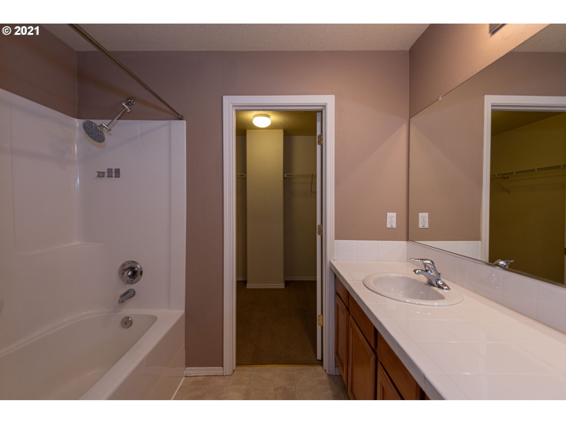 12845 Southwest Blue Bill Lane, Unit 101 Beaverton, OR 97007 - Photo 9 of 18