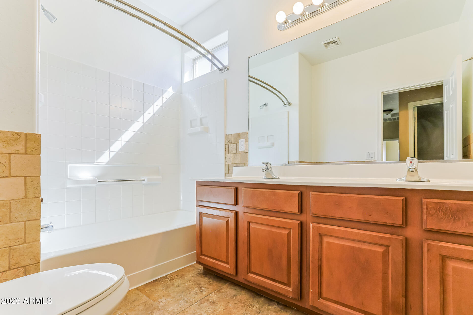 3023 East Morenci Road San Tan Valley, AZ 85143 - Photo 4 of 14 1004535.3023 E Morenci Rd - Bathroom