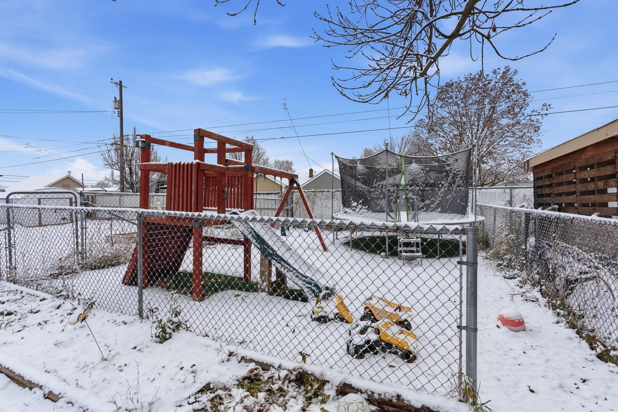 2008 East Nebraska Avenue Spokane, WA 99208 - Photo 12 of 13