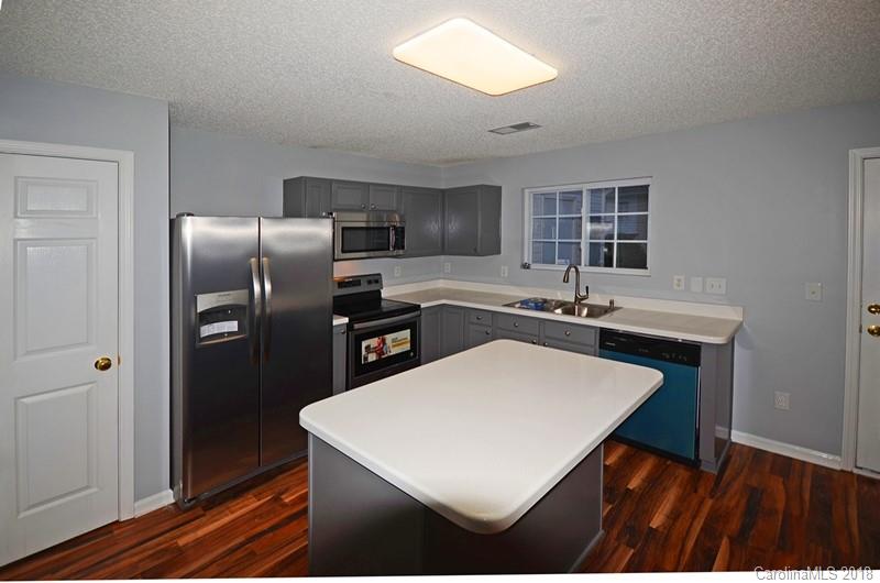 3228 Barons Court Road, Unit 7 Charlotte, NC 28213 - Photo 5 of 9