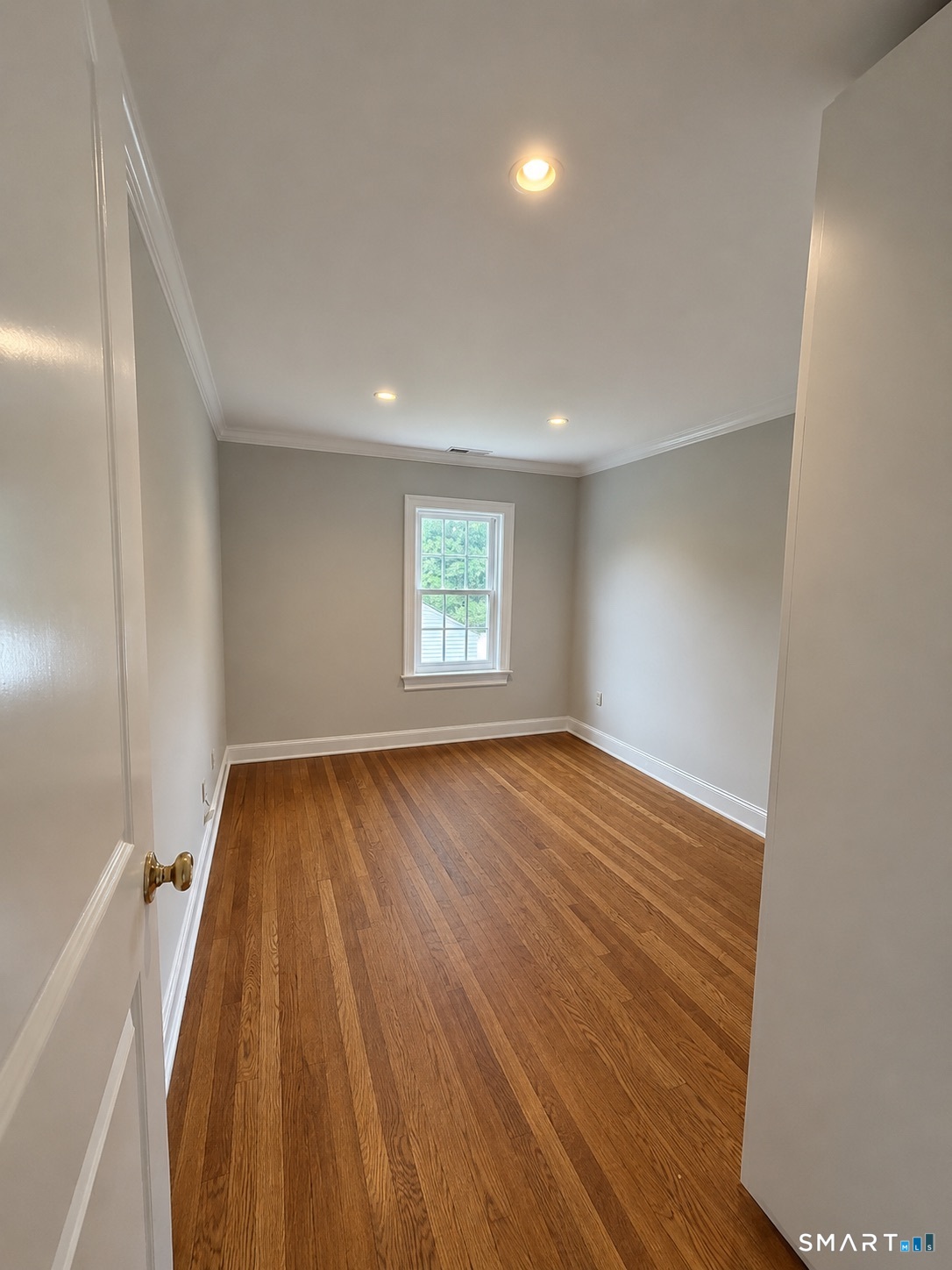 560 Old Town Road Trumbull, CT 06611 - Photo 13 of 25