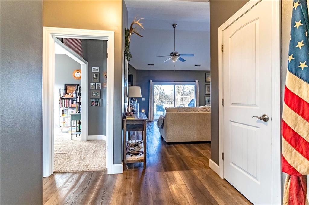 977 Southeast 380th Road Knob Noster, MO 65336 - Photo 5 of 39