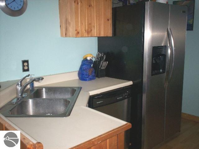 19556 Pleasantview Road Lake Ann, MI 49650 - Photo 16 of 18 1731132-15.JPG