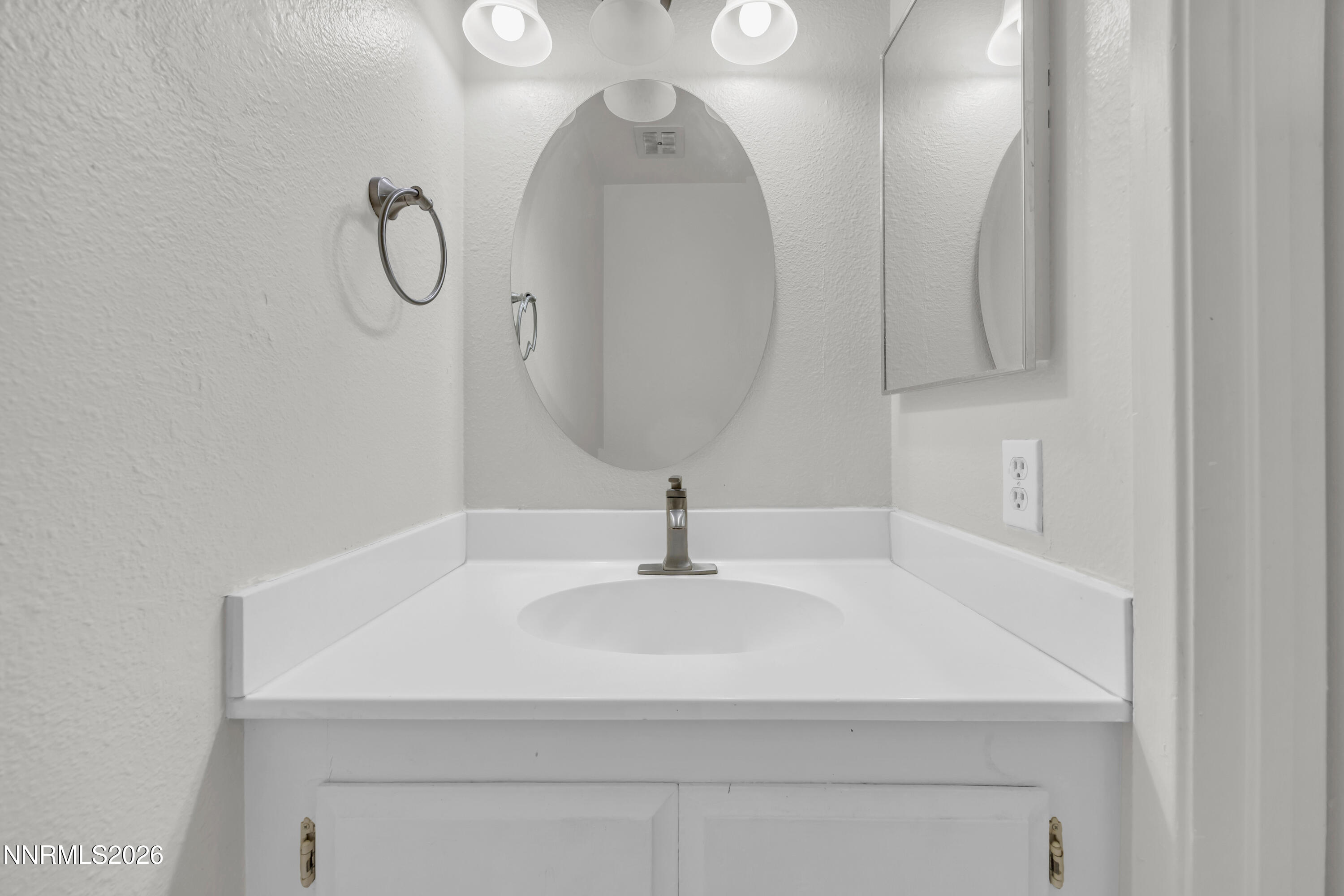 3505 Willow Hills Circle Reno, NV 89512 - Photo 27 of 45 39_img_2150