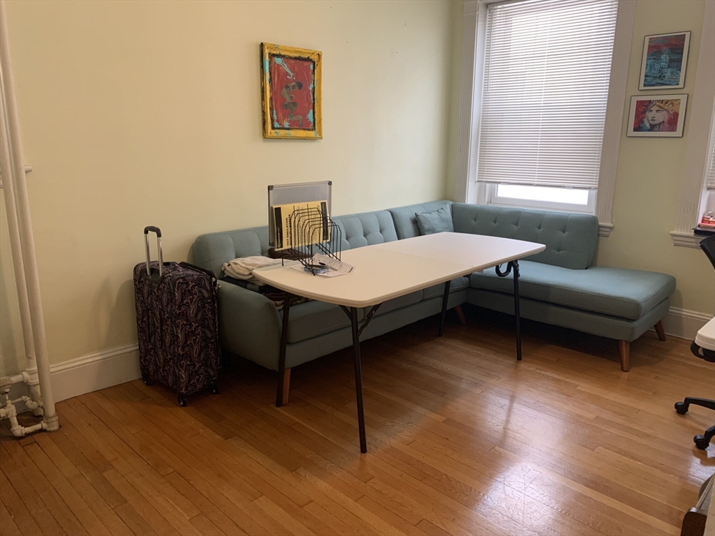 8 Garrison Street, Unit 511 Boston, MA 02116 - Photo 4 of 6
