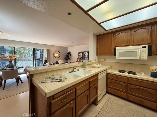 $475,000 | 13601 Del Monte Drive, Unit 47A, Seal Beach, CA 90740