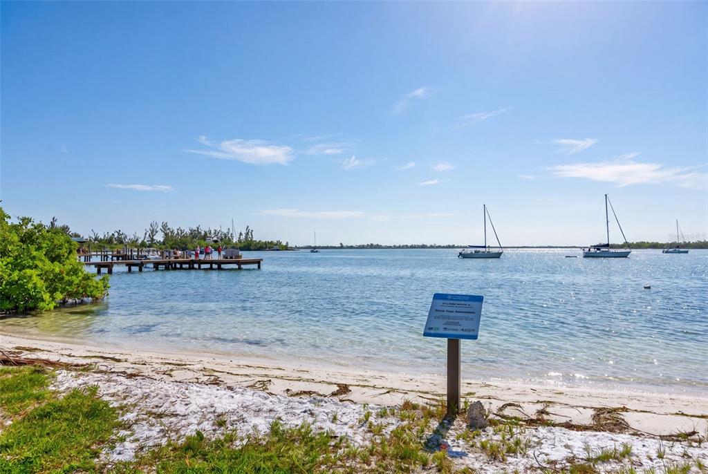 660 Linley Street Longboat Key, FL 34228 - Photo 52 of 64