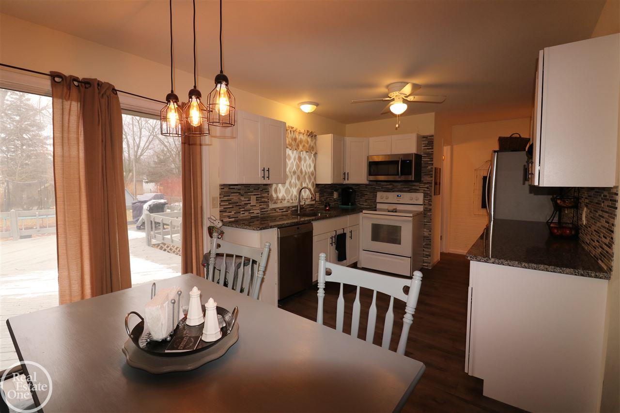 5401 South Genesee Road Grand Blanc, MI 48439 - Photo 34 of 39 31372960-64.JPG