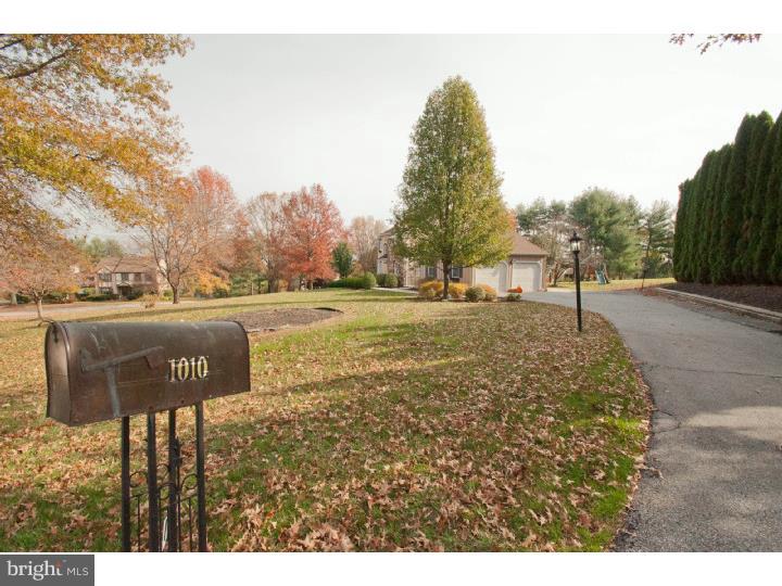 1010 Plumly Road West Chester, PA 19382 - Photo 25 of 25 Driveway