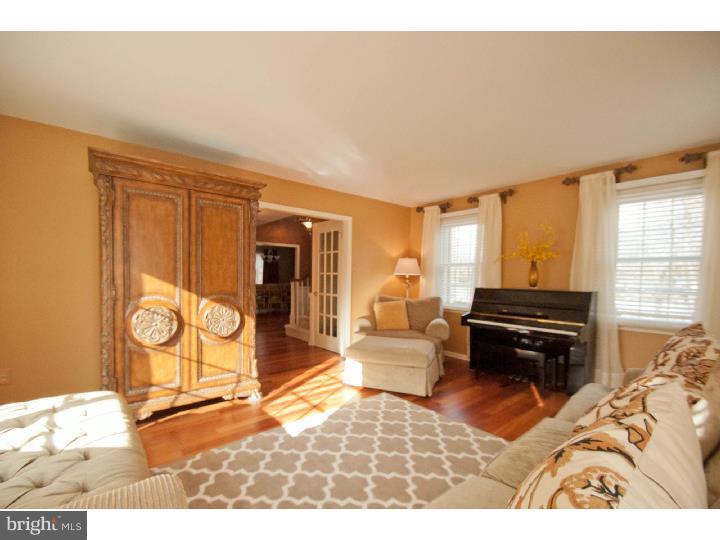 1010 Plumly Road West Chester, PA 19382 - Photo 5 of 25 Living Room