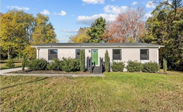 $305,000 | 202 Hassellwood Drive, Jamestown, NC 27282