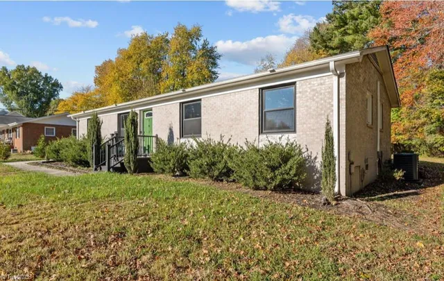 $305,000 | 202 Hassellwood Drive, Jamestown, NC 27282