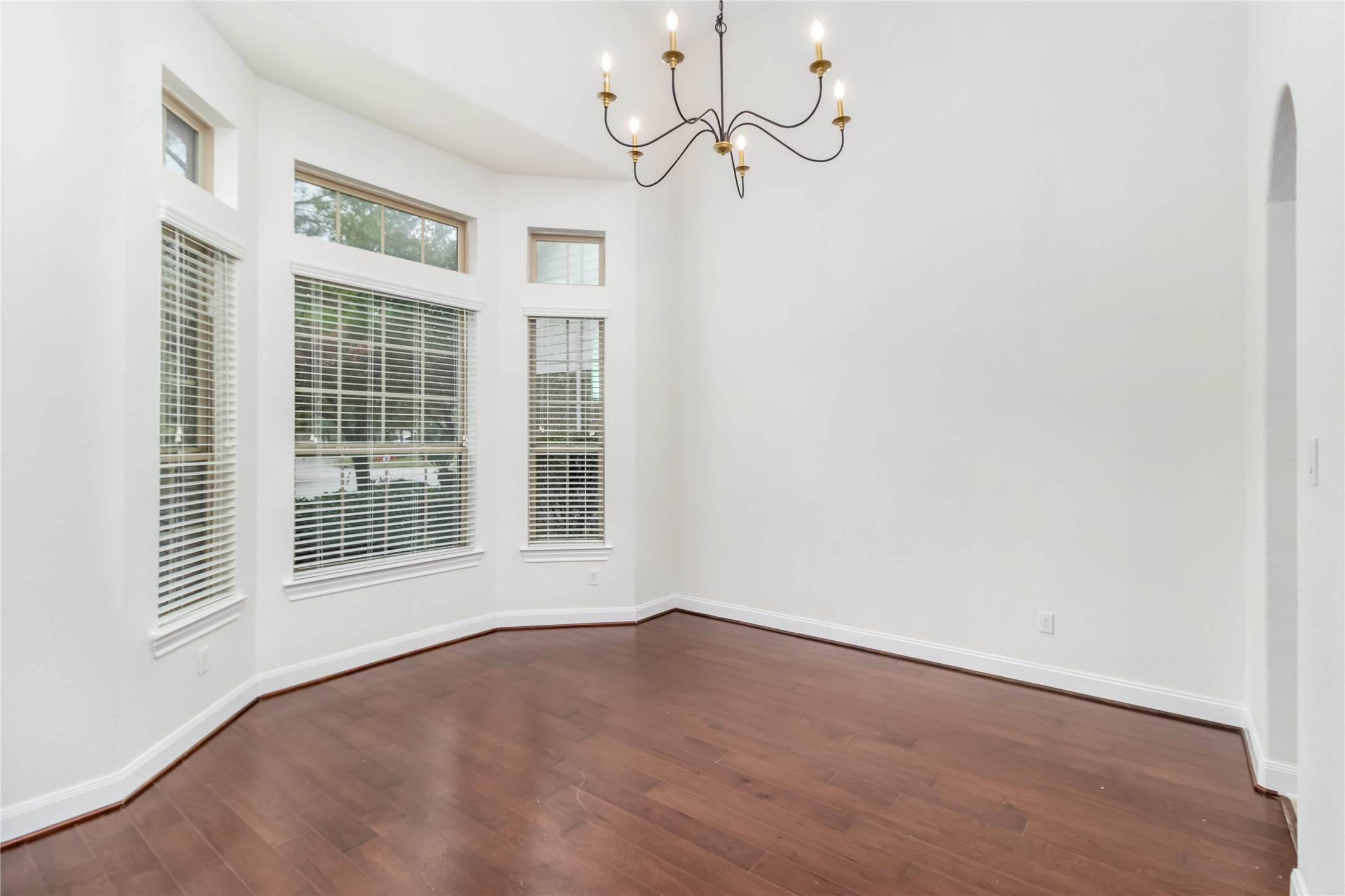 142 Pinto Point Place Spring, TX 77389 - Photo 18 of 36