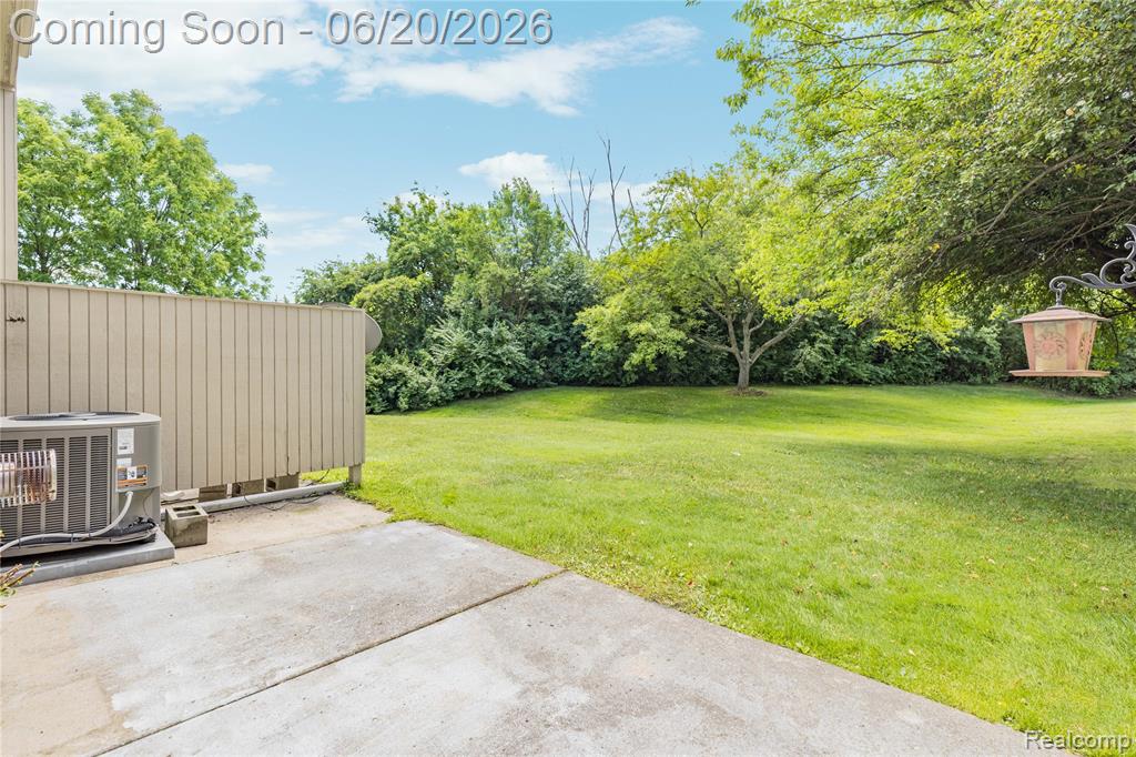 39455 Country Lane Novi, MI 48375 - Photo 44 of 52
