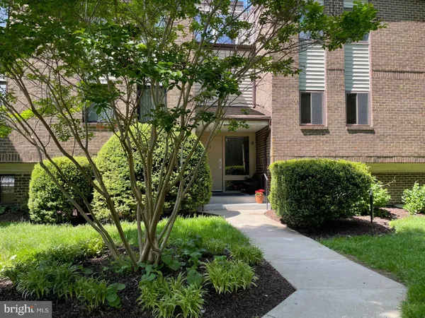 $1,550 | 6 Longstream Court, Unit T2, Baltimore, MD 21209