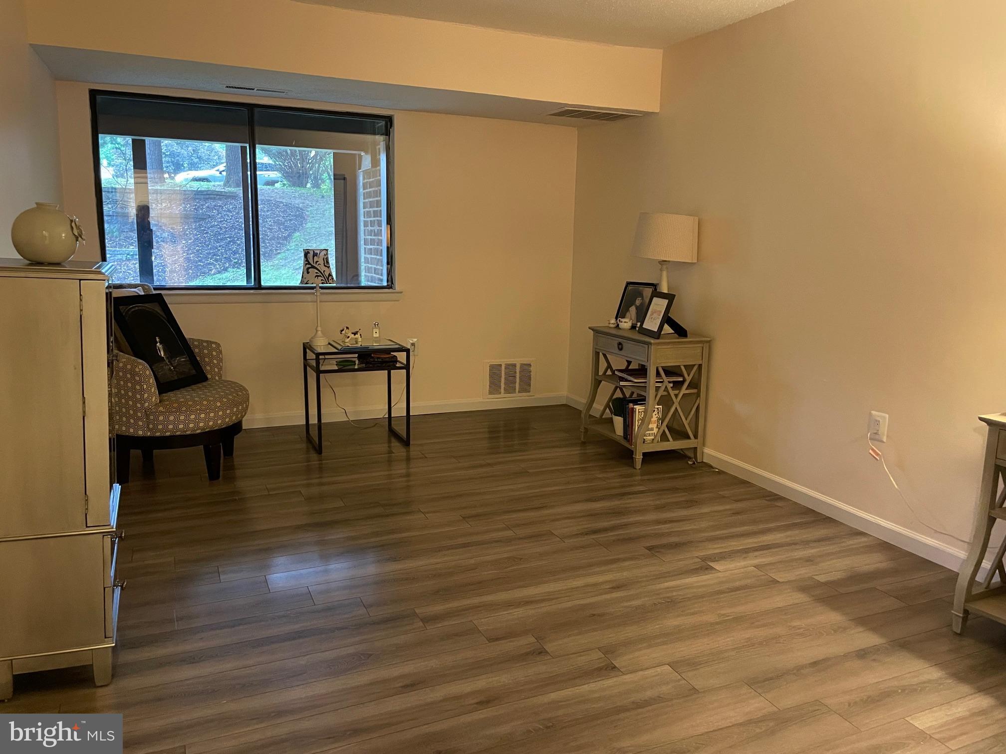 6 Longstream Court, Unit T2 Baltimore, MD 21209 - Photo 16 of 24