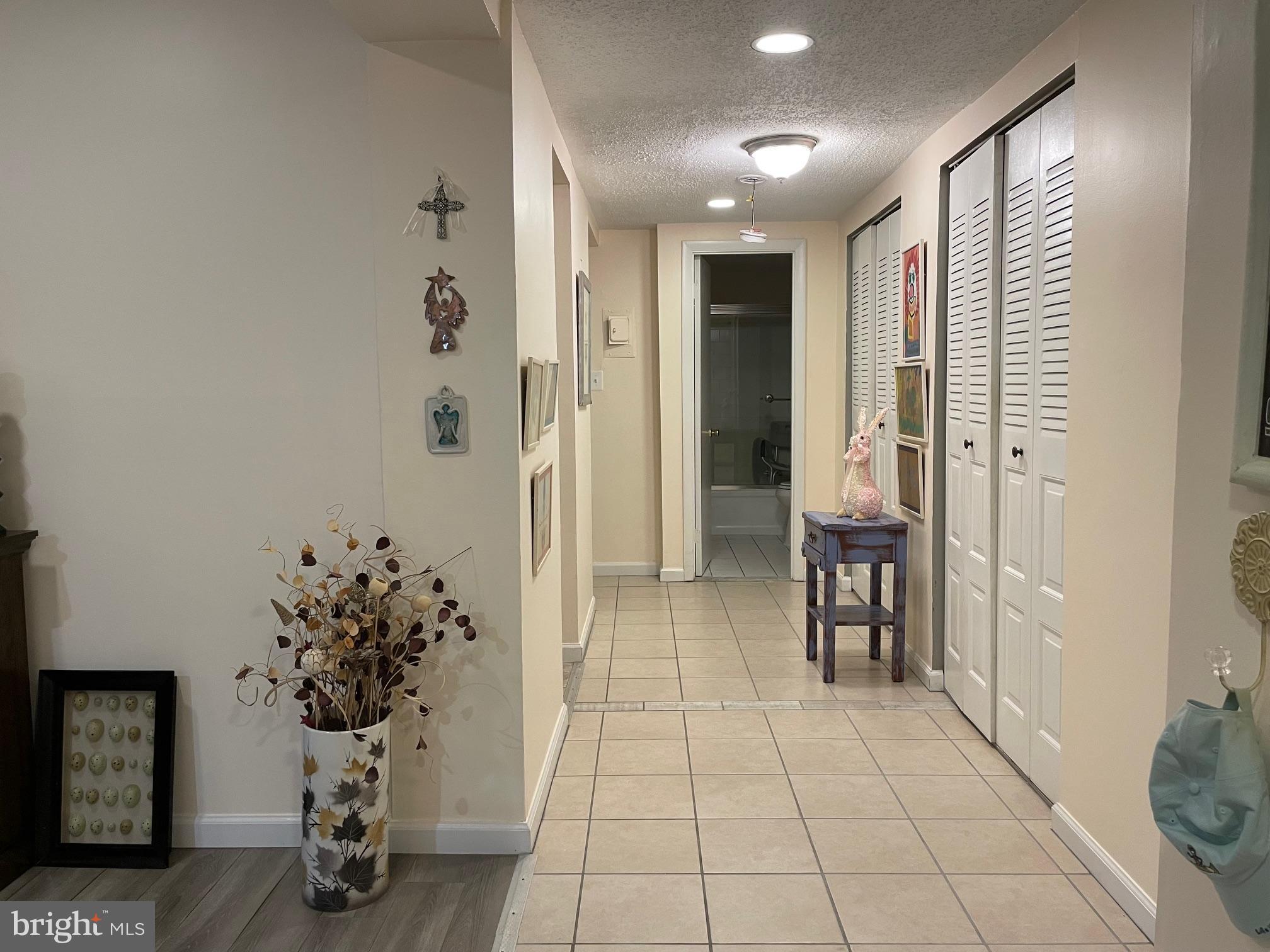 6 Longstream Court, Unit T2 Baltimore, MD 21209 - Photo 4 of 24