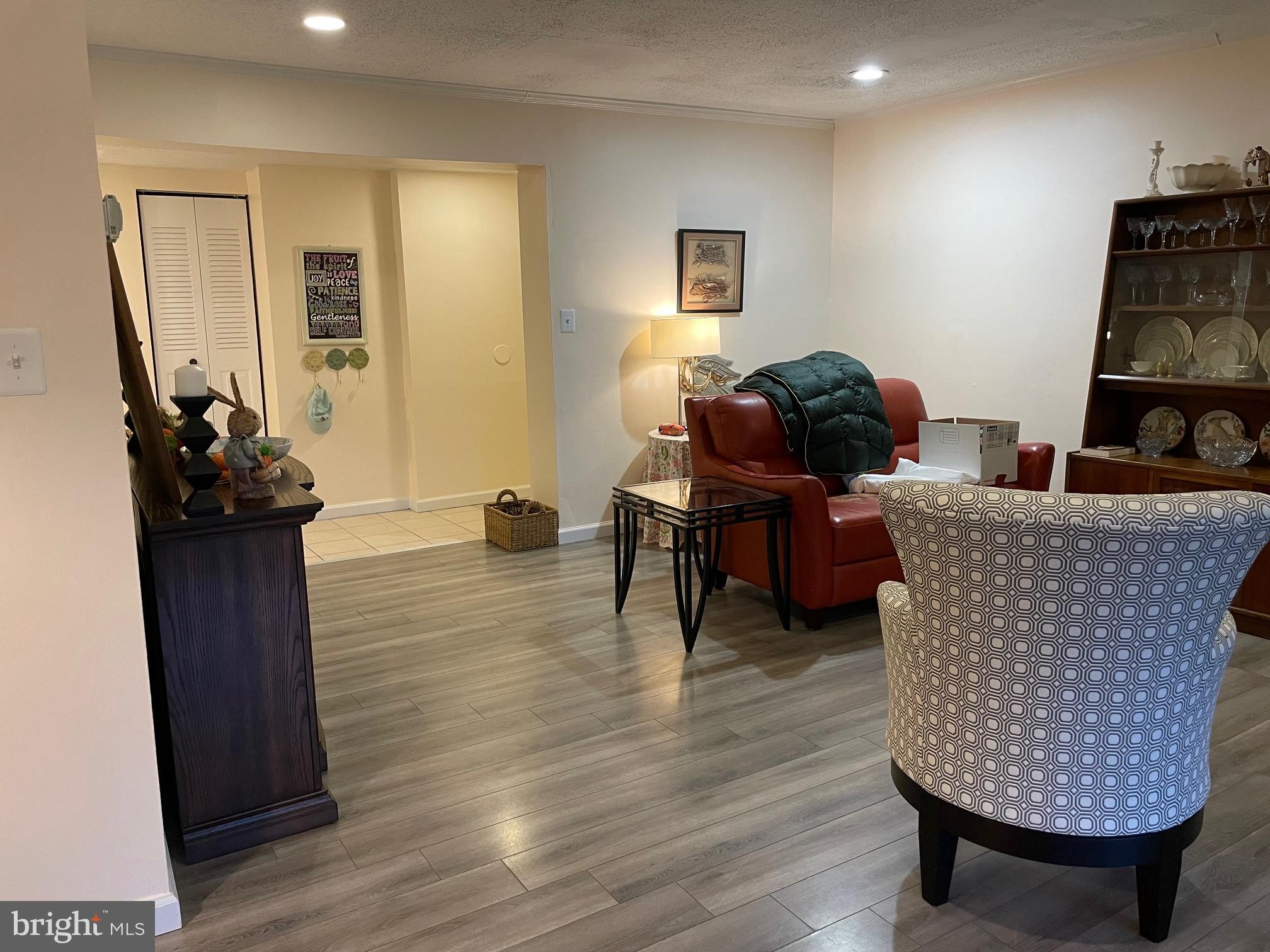 6 Longstream Court, Unit T2 Baltimore, MD 21209 - Photo 6 of 24